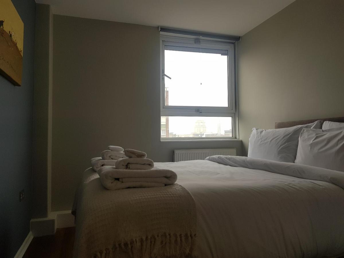 Beautiful 3-Bedroom Flat With Stunning Views 伦敦 外观 照片